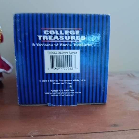 New Oklahoma Sooners Santa Christmas Ornament - Picture 3 of 3